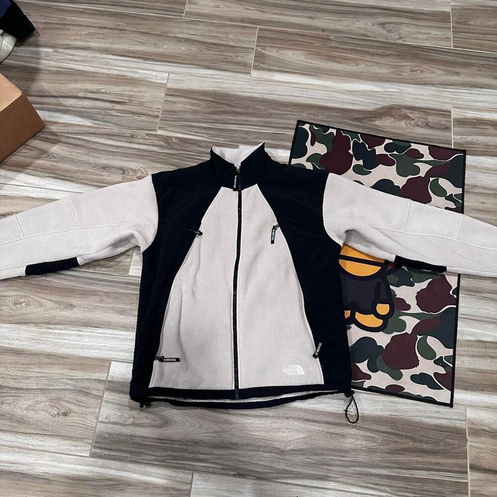 Vintage The North Face cream and black fleece jacket - Picture 4 of 7